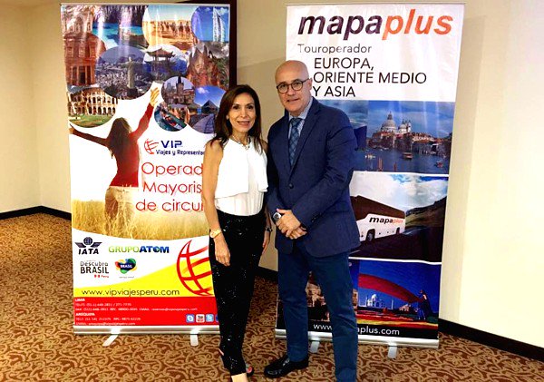 portalturismope's tweet photo. #VIPViajes y #MapaPlus lanzaron nuevo Calendario #Viajero 2017–2018 (#FOTOS)
https://t.co/Q1Fv86jPQk https://t.co/8bycoqv6PC