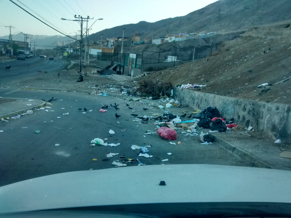 Clapy_22's tweet photo. Un llamado al Municipio para que tome contacto con la junta de vecinos de la población osvaldo mendoza. https://t.co/9W8acC5Zl6