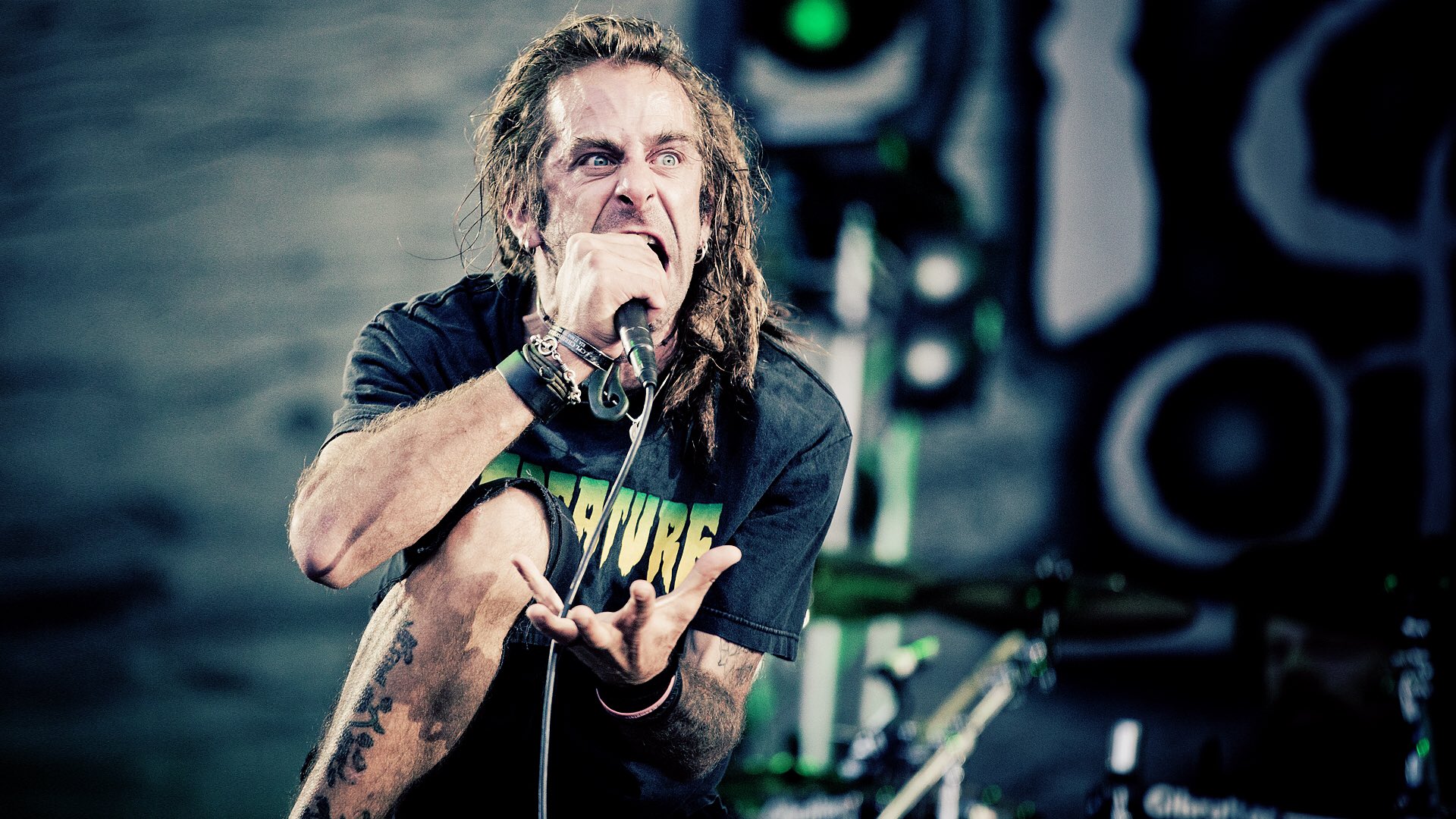 Happy birthday to one of the most brutal vocalists in metal, Randy Blythe 