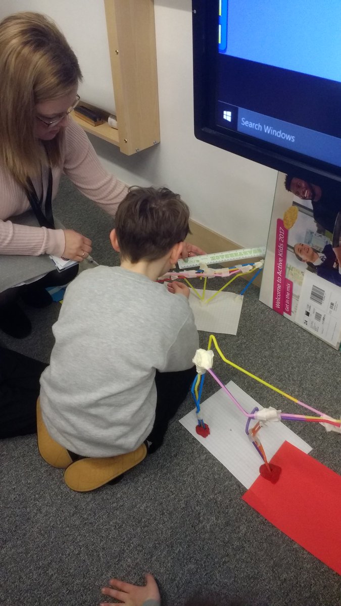 GarnockPrimary's tweet photo. P5/4 have been looking at Scottish bridges. We built our own using straws, play-doh and tape. We tested them. #willitstand #teamchallenge https://t.co/M2I3e4r2NE