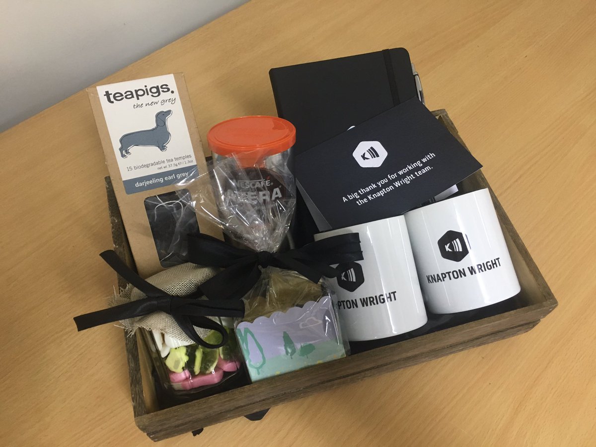 Lovely gift from <a href="/KnaptonWright/">Knapton Wright 💻📈💪</a> dropped off today! Looking forward to continued success! Thanks guys!