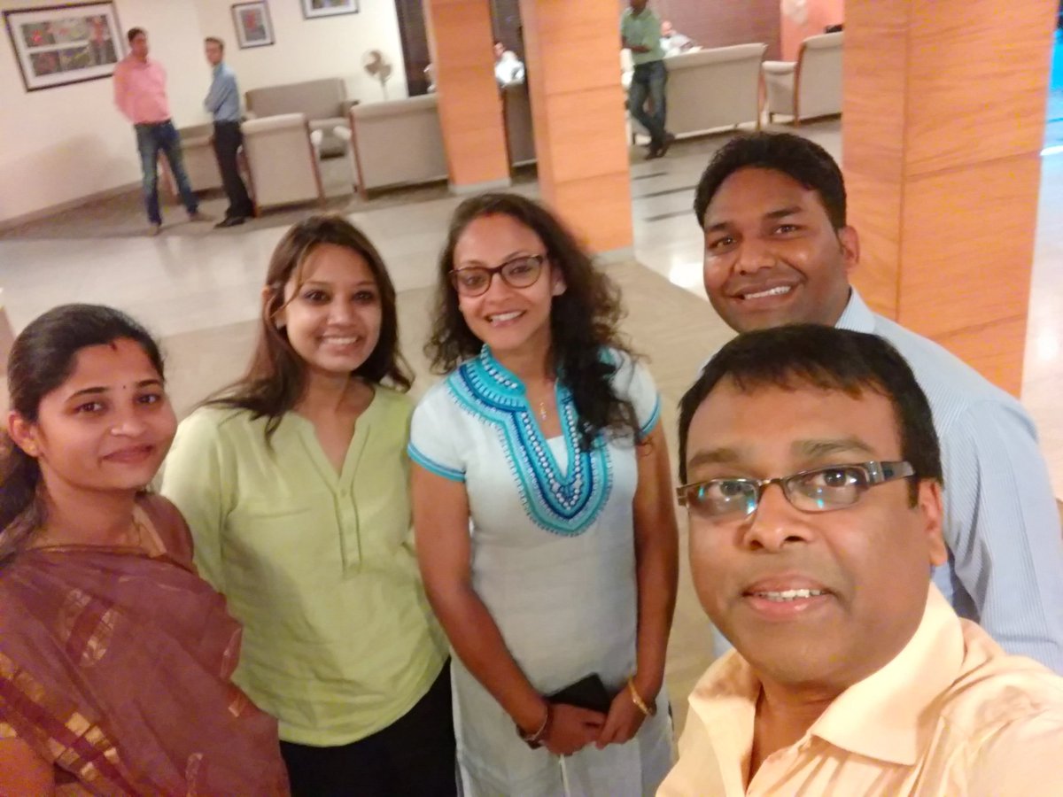 riteshaishere's tweet photo. With 3 women of #NGLP2017 @MicrolandCorp @ashishxlri @SupriyaDesai10 @surya_shinde @ramki617 https://t.co/mfGBCUT6BL
