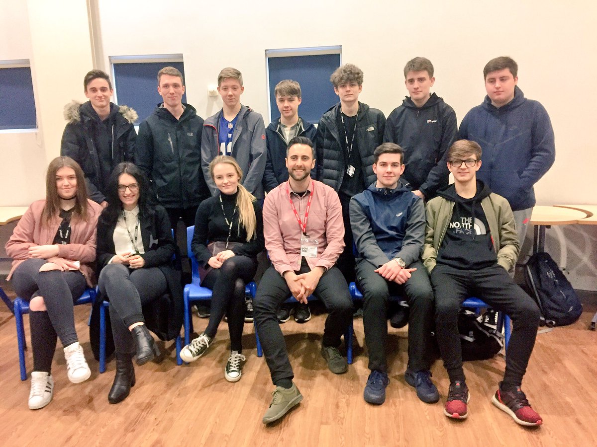 rainhillarts's tweet photo. Media students Q&amp;A with Dan Walsh - Head of Marketing @BBCRadio1PR https://t.co/RORzy5W9tj