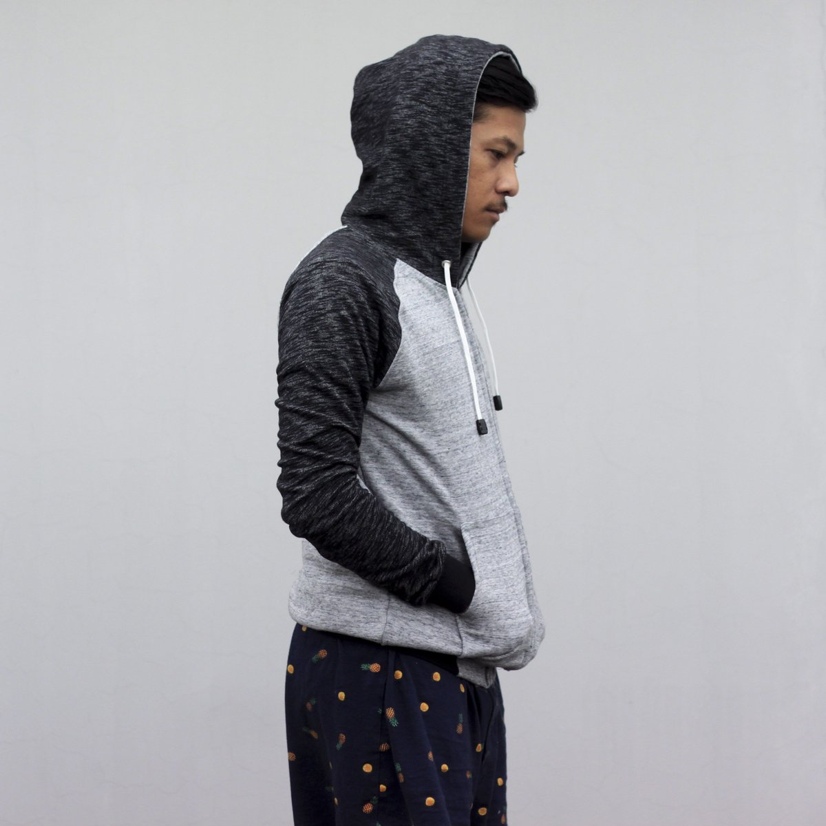 Woodnessid's tweet photo. NEW! "ZUES" Zipper hoodie | IDR. 250.000 | Free Shipping + Free Sticker Pack. order? Line: @woodnessid (use @) https://t.co/9qMOyTOktD