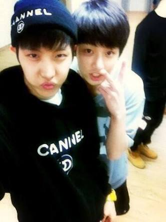 _hy12tae's tweet photo. デビュー前、宿舎には9人一緒に住んでいた。防弾少年団になるはずだった候補生もたくさんいて、僕自身も入れないところだった。だけど僕もメンバーも一生懸命してくれたおかげで、防弾少年団になることができた。 https://t.co/klbfPIUwpZ