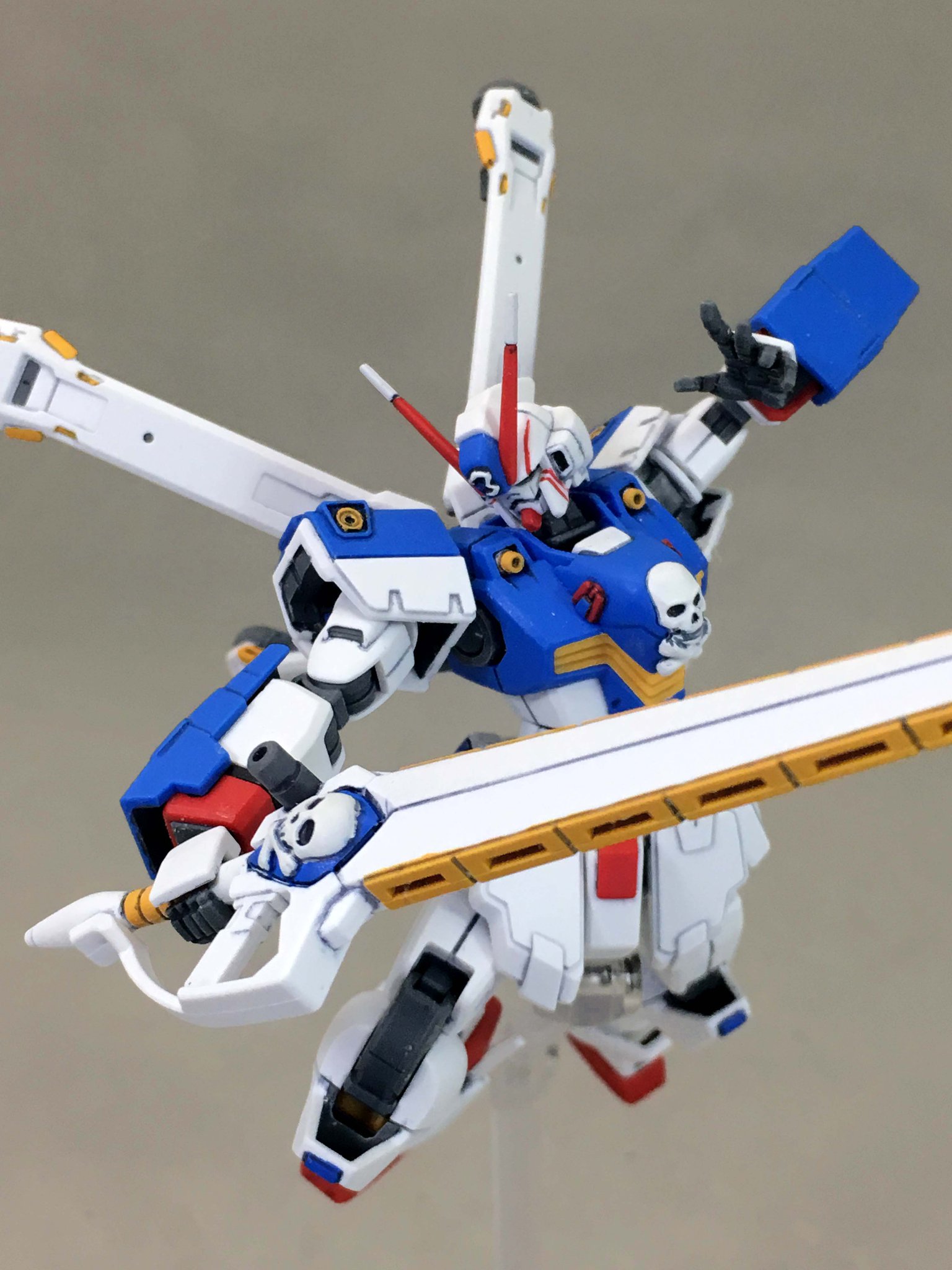 F A たちばな Auf Twitter クロスボーン ガンダムx3 の主武装ムラマサ ブラスターは盛大なビーム刃が良い感じ 本体白成型なんで塗装必須だが 先端まで全部刃出すのはゲームが先か 両腕のiフィールド ジェネレーターも展開 ここが変わった分 F A たちばな Auf Twitter クロスボーン ガンダムx3 の主武装ムラマサ ブラスターは盛大なビーム刃が良い感じ 本体白成型なんで塗装必須だが 先端まで全部刃出すのはゲームが先か 両腕のiフィールド ジェネレーターも展開 ここが変わった分