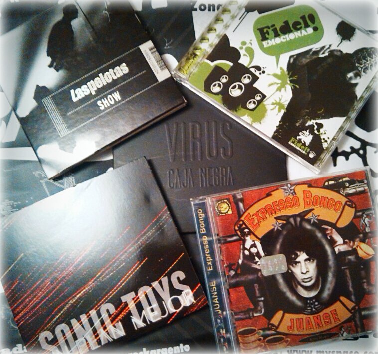 La banda sonora dsd hoy al domingo <a href="/laspelotasweb/">Las Pelotas</a> <a href="/soyFidelNadal/">Fidel Nadal Oficial</a> <a href="/Virusoficial/">Virusoficial</a> <a href="/sonictoys/">sonic toys</a> <a href="/Juanseoficial/">Juanse</a> 

#LosDiscosDelPampas #15AñosAlAire