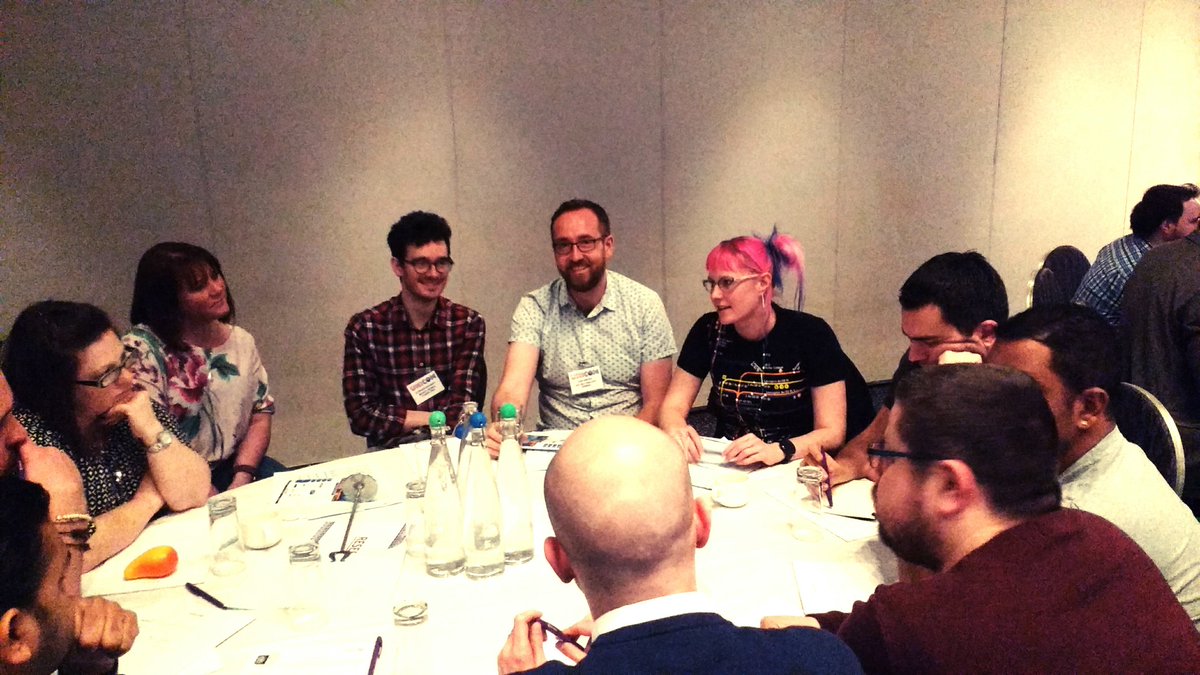 matthewpskelton's tweet photo. Round table chat on automation in Agile teams & #testability w/ @gwendiagram @northern_tester @stephenmounsey #unicomdevops #devopsnorth https://t.co/woTq4jFch7
