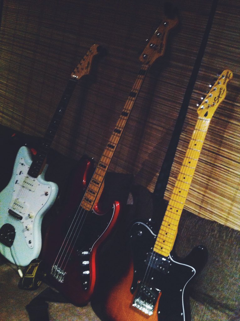 gelocurated tweet picture