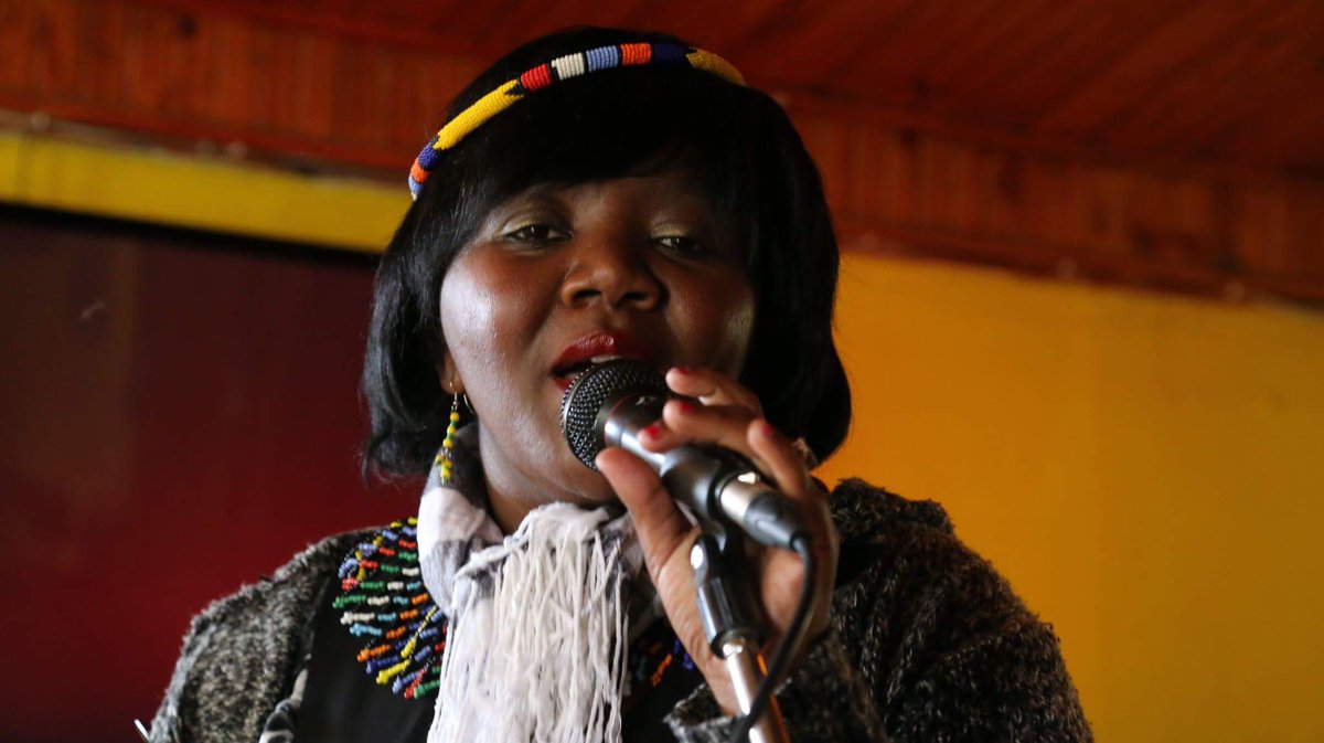 Babalwa Mentjies, the young jazz songbird finds her groove in the native yards this Sunday 26 Feb kwa Sec  in Gugs.
facebook.com/events/1957884…