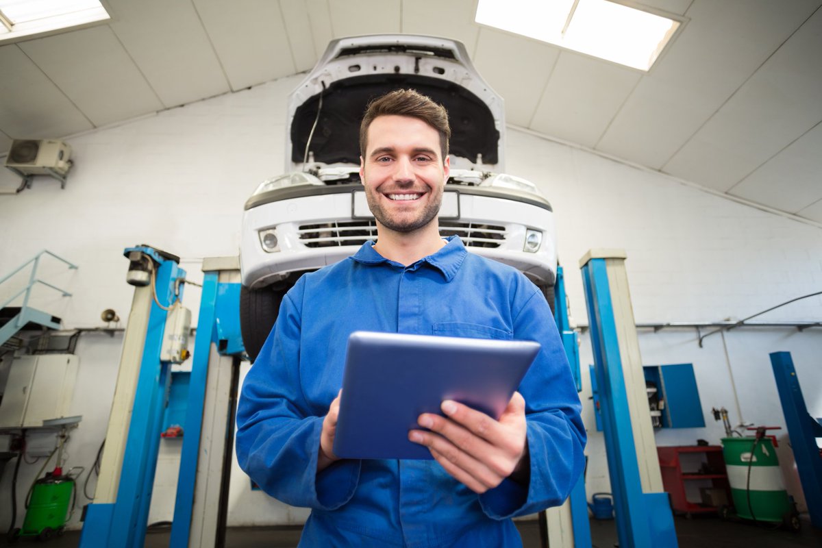 AutoMateDMS's tweet photo. Today's Q&amp;A answers: How do I speed up the meet and greet process in the service lane? https://t.co/eqFs7A9mzZ #fixedops #mobiletablets https://t.co/51hDpEtBge