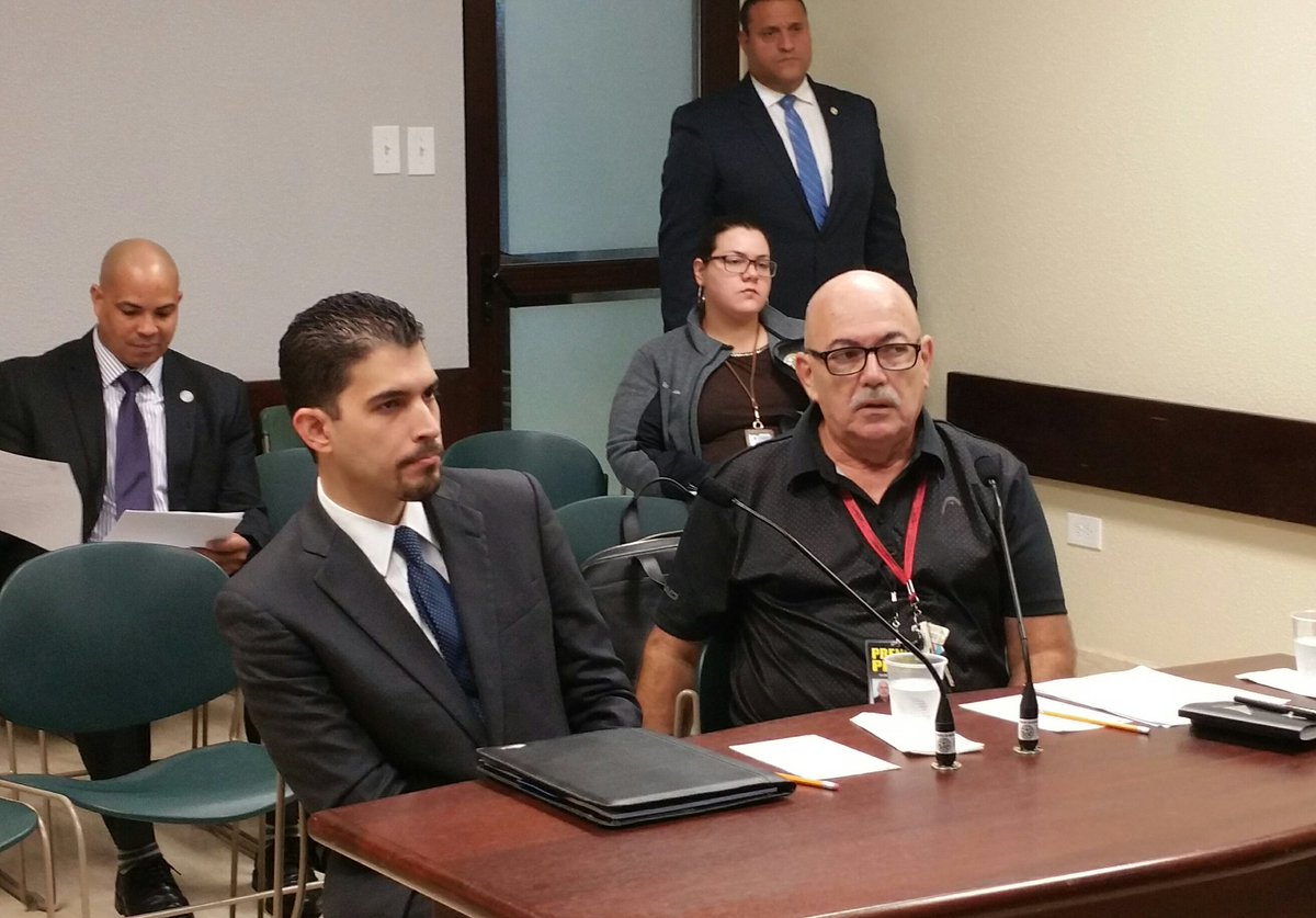 CamaraConPR's tweet photo. [AHORA] Vista Pública Comisión de Asuntos del Consumidor sobre #PC253 para crear "Ley de Rotulación de Aditivos en estaciones de gasolina". https://t.co/XHg03V2Weh