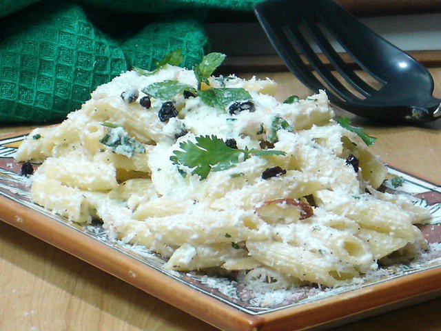 cookdnaturalway's tweet photo. Welcome summers with this #CUCUMBER #PASTA #SALAD 
Pin it at... https://t.co/viwJYi1wDy
#HealthyFood #Foodie #Food https://t.co/TB9A7lh9eV