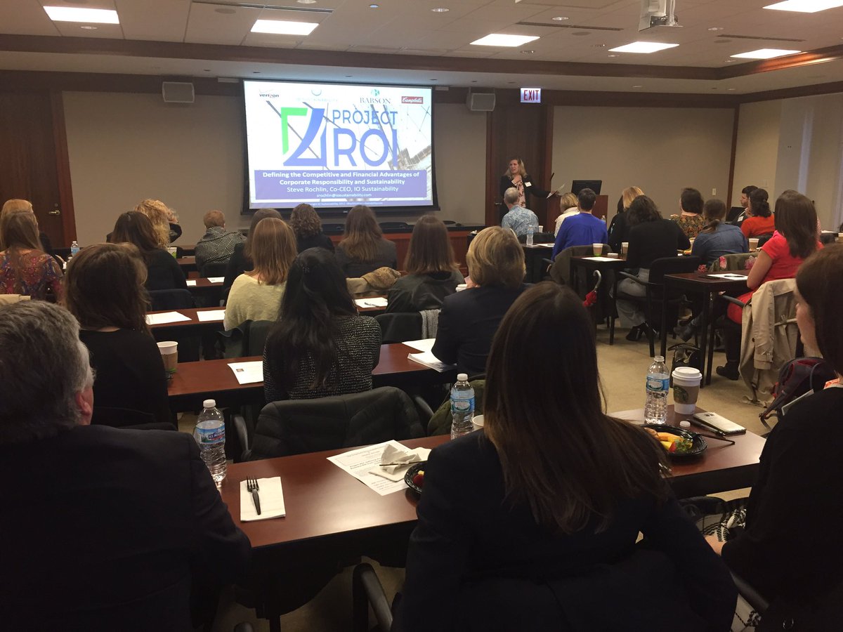 SRChgo's tweet image. Full house for our #February #CSR breakfast on the #ROI of #CSR @WilliamBlairCo with @SteveRochlin @IOsustains!