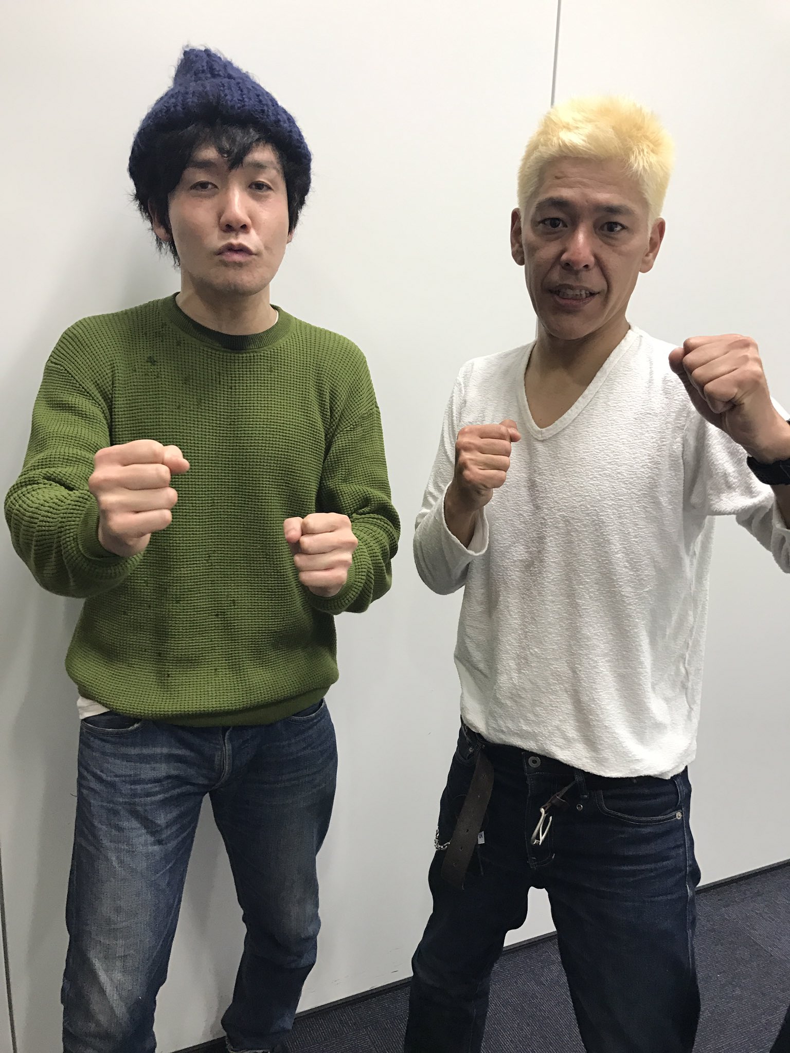 タイムマシーン３号 山本浩司 亮さんと 何が何だかわからないまま ジーパンとブーツで走る 人生で一番不思議なマラソンでした ありがとうドクターマーチン スポンサーお待ちしてます アッパレやってまーす T Co Cnx2jordhb Twitter