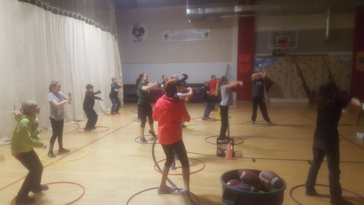 JSTEINO's tweet image. 6th Gr had a GREAT PE class 2day! Dance X Wkout Video w/ Hula Hoops for Warmup/Team Video Games Activity #ThrowingAccuracy #SHElemPE