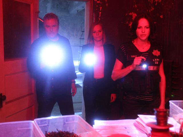 Happy birthday to this amazing actor William Petersen!!!    