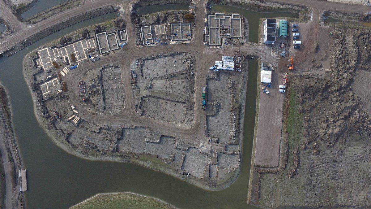 De contouren van woonbuurt Eiland in #Wilgenrijk zijn goed zichtbaar. Nog twee Appartementenvilla's te #koop
bit.ly/2m45cGG