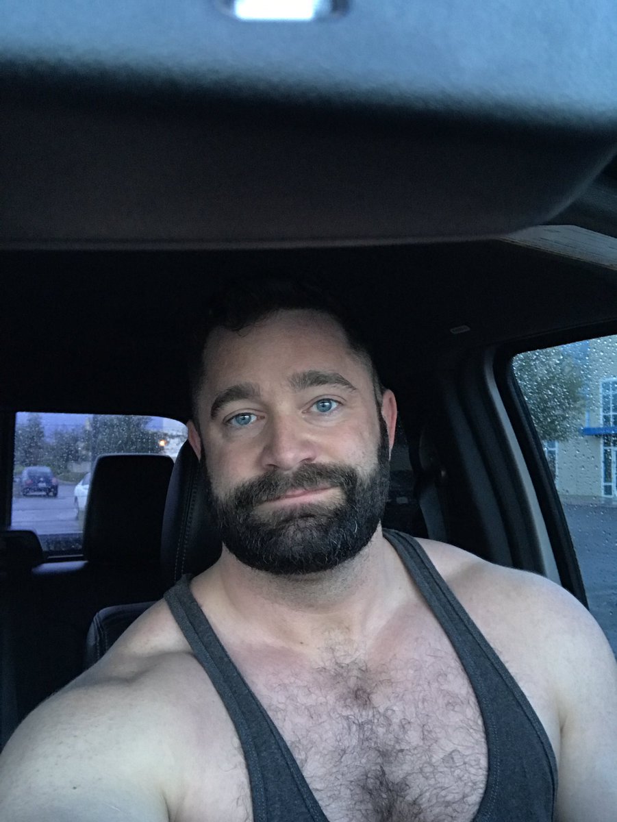 bayoubeauxtx's tweet photo. Gym done and ready to take on the world. Everyone have a great day!
.
.
#gymbeast #bodybuilding #msuclebear #scruff #california #norcal https://t.co/ej0f8CWBjV