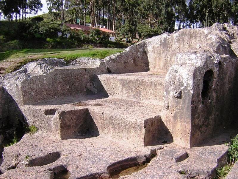 machupicchusa's tweet photo. Conoce #Qenqo, un centro ceremonial donde se realizaban rituales #incaicos y #sacrificios   #MachuPicchuTravel
https://t.co/AV59Uuh8Xb https://t.co/fKtnnadbJj