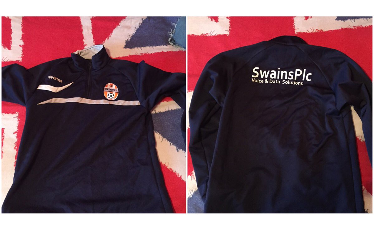 New Jackets have arrived for the lads.... Sponsored by raffle winners <a href="/SwainsPlc/">Swains</a> 👍🏻⚽️