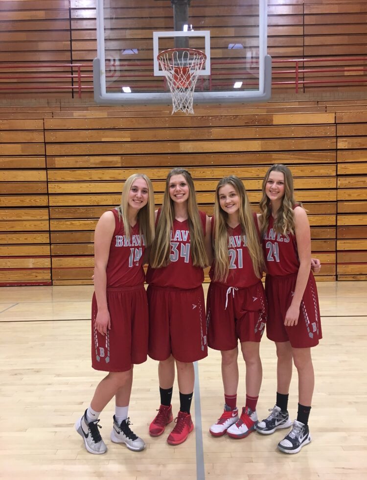 hailes_bailes's tweet photo. come see dirty blondes + the rest of the team @ state tonight @ 9:10 @ slcc🏀😈😇 https://t.co/JgovZDPW8s