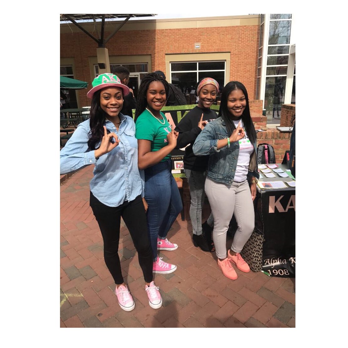 KappaKappa_AKA's tweet photo. Thanks to all who stopped by our table today! #IHopeOneDay https://t.co/8ZGhi5sjaj