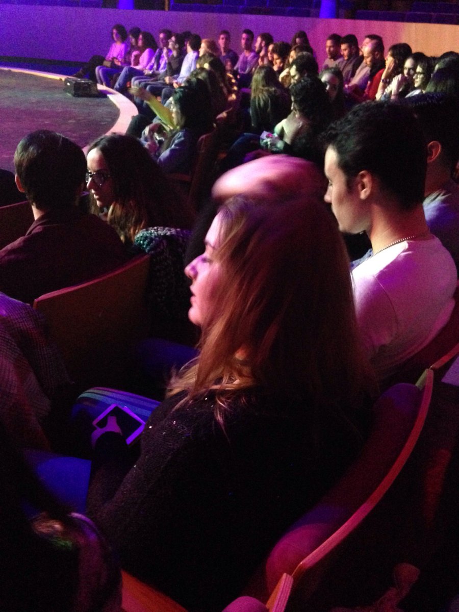 Lallavegc's tweet photo. Teatro Circo y Secret Circus #YosoyTeatroab https://t.co/PZMLzZw4Jk