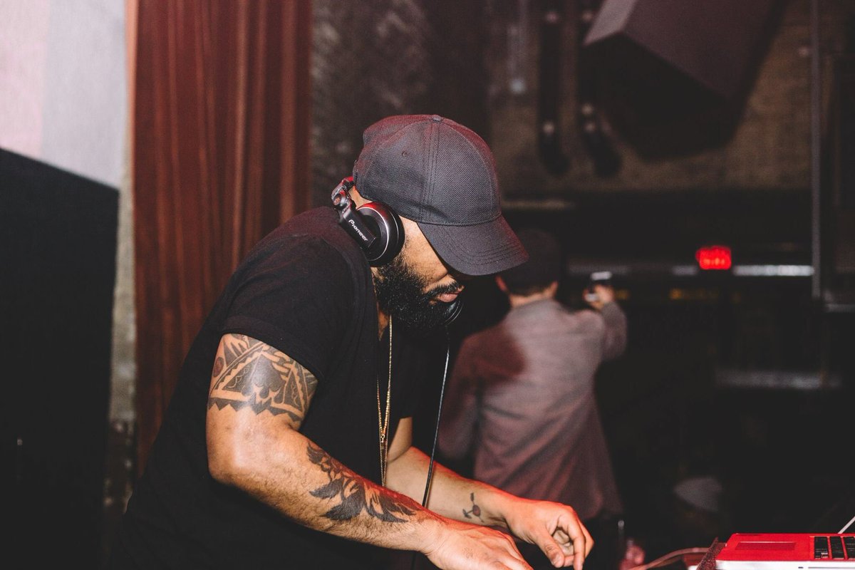 Nightchainmpls's tweet photo. clap, clap, clap like you don't #Nightchain https://t.co/92Mrm39h5v