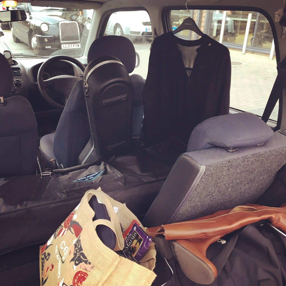 EmmaBallantine's tweet photo. Just arrived in Leicester in my trusty 'tour bus'. I’m playing @MusicianVenue later. Can’t wait to perform there again! #firsttourdate https://t.co/U6o123F5nU