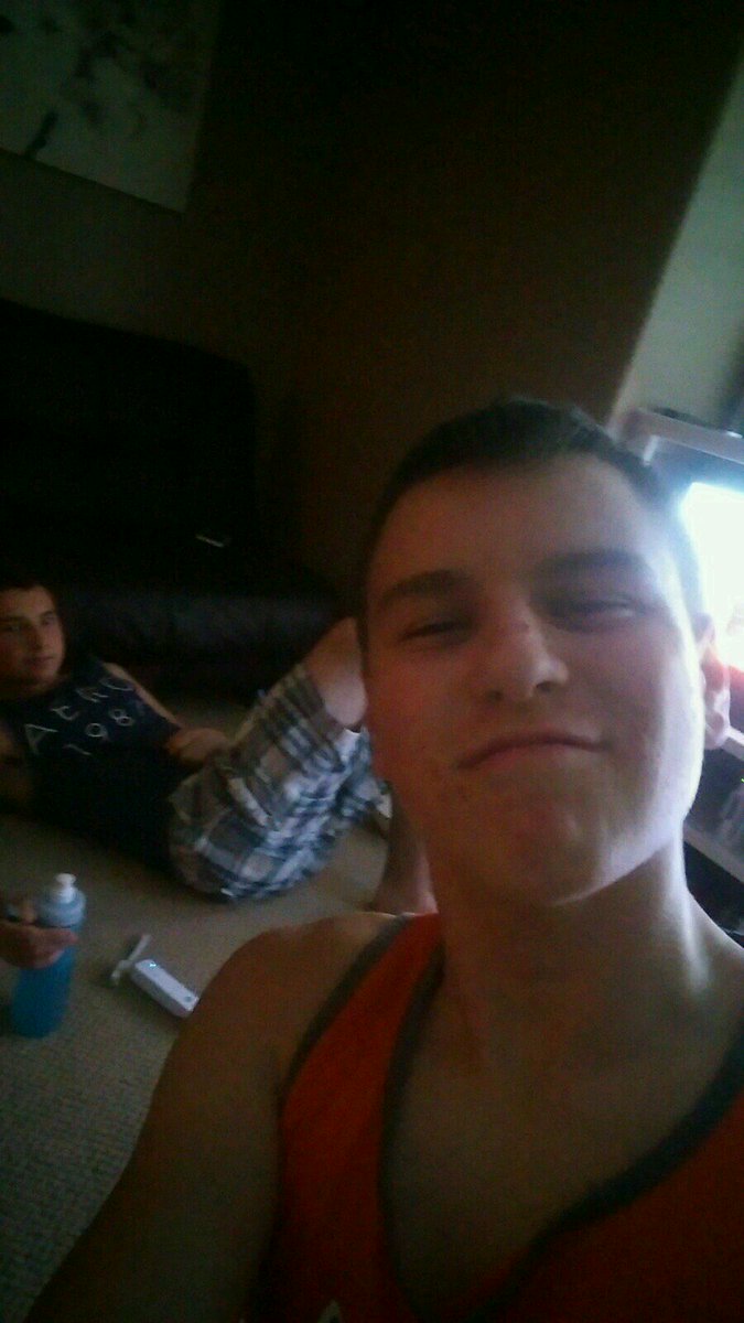 AlexxMisich's tweet photo. Happy birthday @MichaelMisich !! Hope you have a great day and don't go crazy now that you're legal 😉🍻 https://t.co/vvO646TFyy
