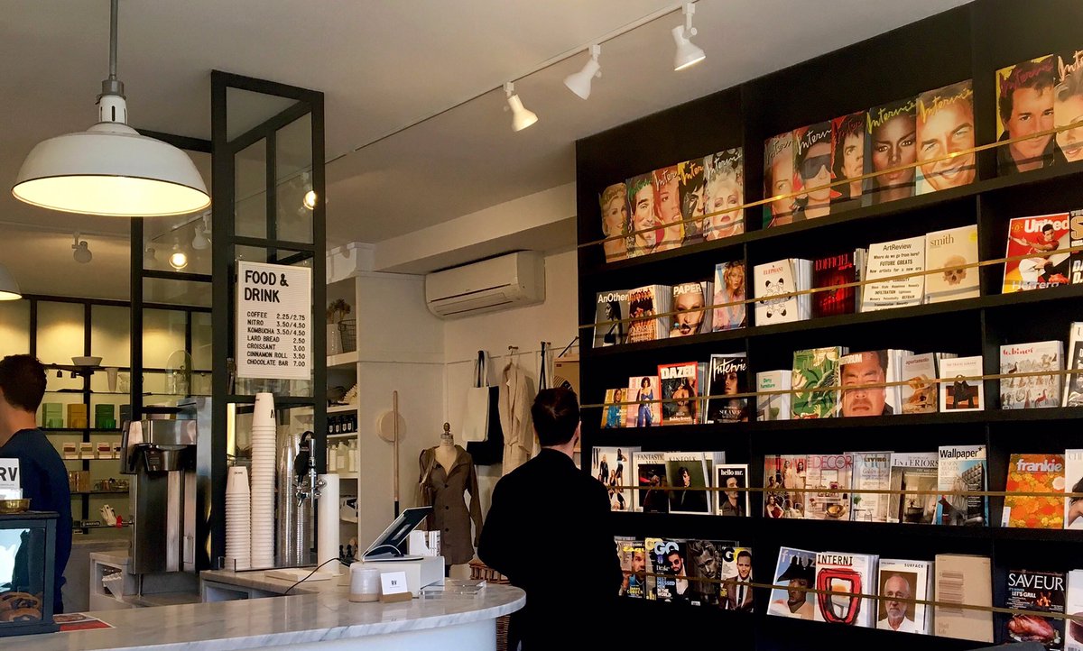 countrservice's tweet photo. Vibing HARD with this cafe zine zone https://t.co/IGPQQ2ZdYa