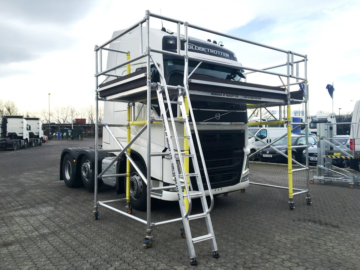 WAHLTD's tweet photo. Access problem solved &amp; another happy customer. Safety &amp; efficiency delivered. #hgv #safety #healthandsafety #Maintenance #Technician https://t.co/5wOskY9tED