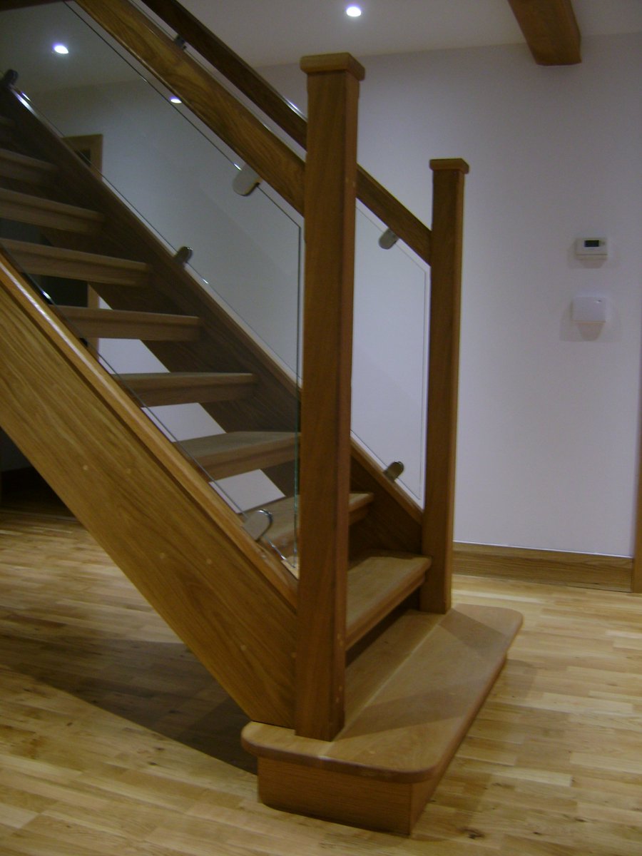 IdnlGroup's tweet photo. Staircases, internal doors &amp; skirting boards. We manufacture from our Malton joinery shop with beautiful results. https://t.co/iwzgSeVWrP https://t.co/Ziu9S2Gt8u