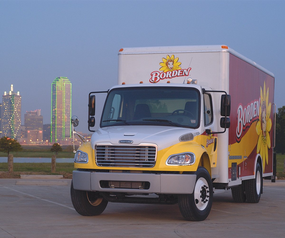 DemandDetroit's tweet image. Fresh technology means fresh delivery. Choose a #DD5 inside the @Freightliner #M2106 &amp;amp; you'll be #DrivenByTheBest.
bit.ly/2miGKNW