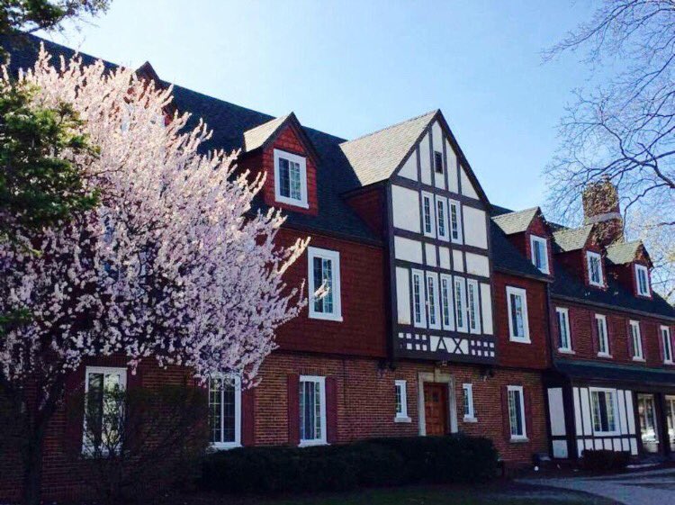Here's a little comparison of the Delta Chi mansion from the 1930's and today #Transformationtuesday