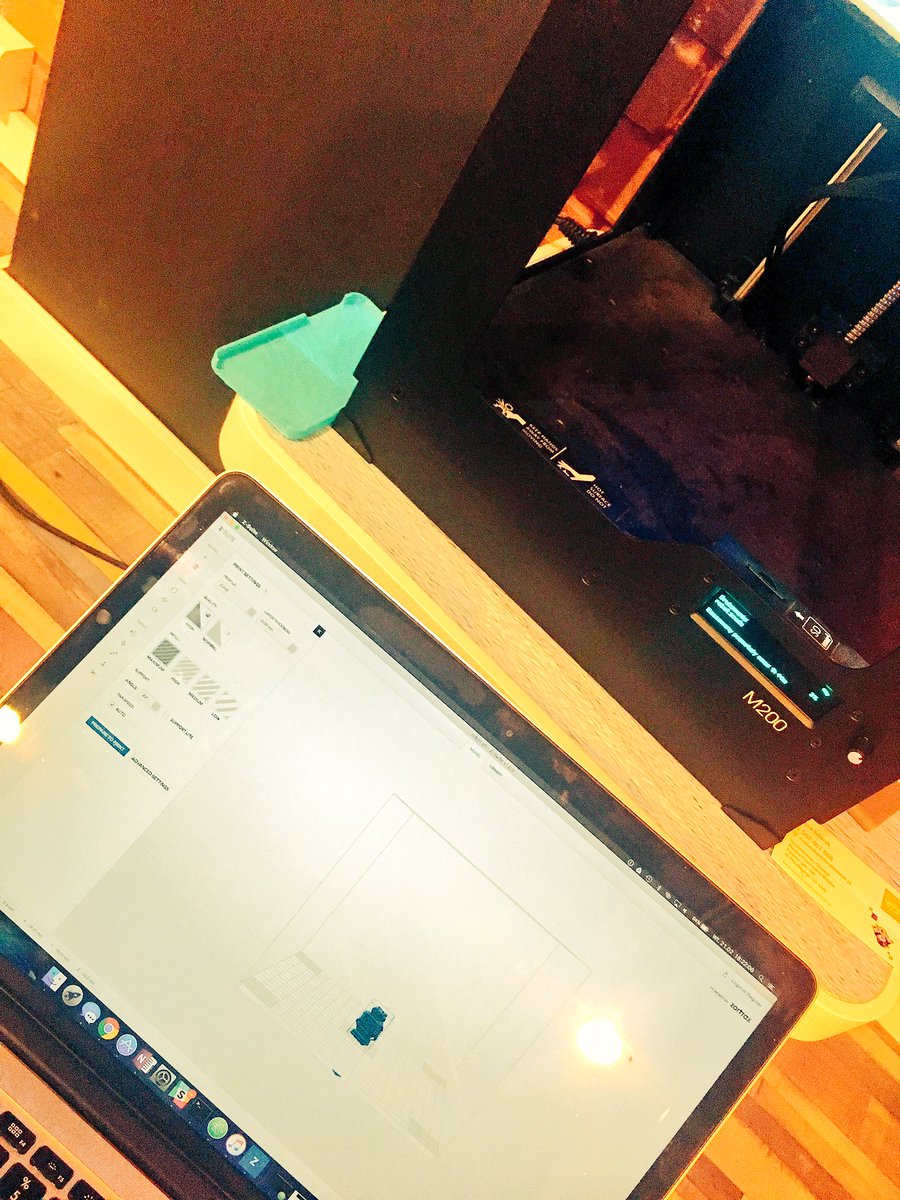 thecamelsorg's tweet photo. Robi się #RobotAlfred ;) https://t.co/8hZ0qiCyoU