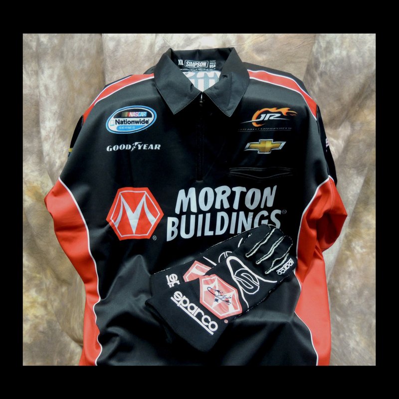 MortonBuildings's tweet photo. It’s time for our #BuildMorton giveaway! RT this and follow us for a chance to win a pit crew shirt &amp; autographed @KevinHarvick gloves! https://t.co/ggLYcWHNcX