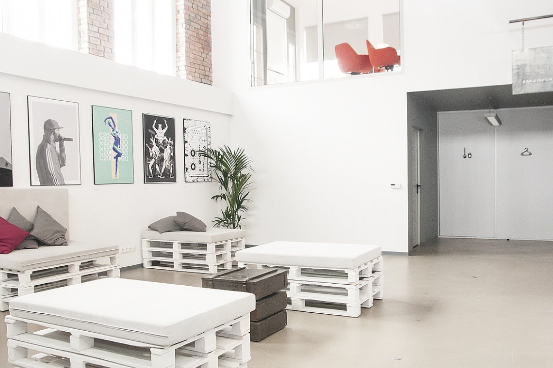 PropertyDesign_'s tweet photo. Zaprojektuj #biuro w katowickiej Porcelanie Śląskiej. Na starcie #KONKURS firmy #Creogram! https://t.co/NM528uDBDJ https://t.co/JN7x3a1LIw