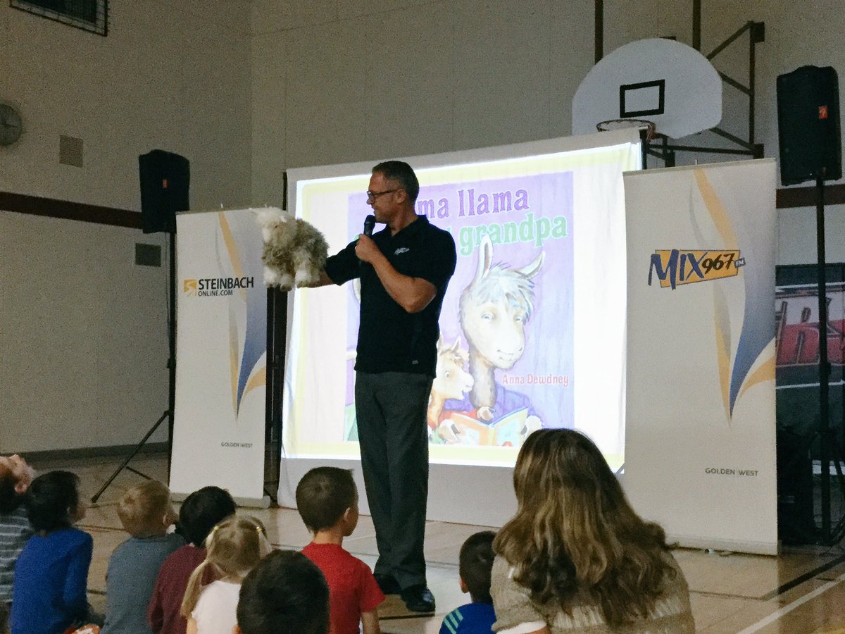 msthiessen45's tweet photo. Celebrating "I Love to Read" month with Corny Rempel and his llama! #badgerpride https://t.co/vd7G8KzsGe