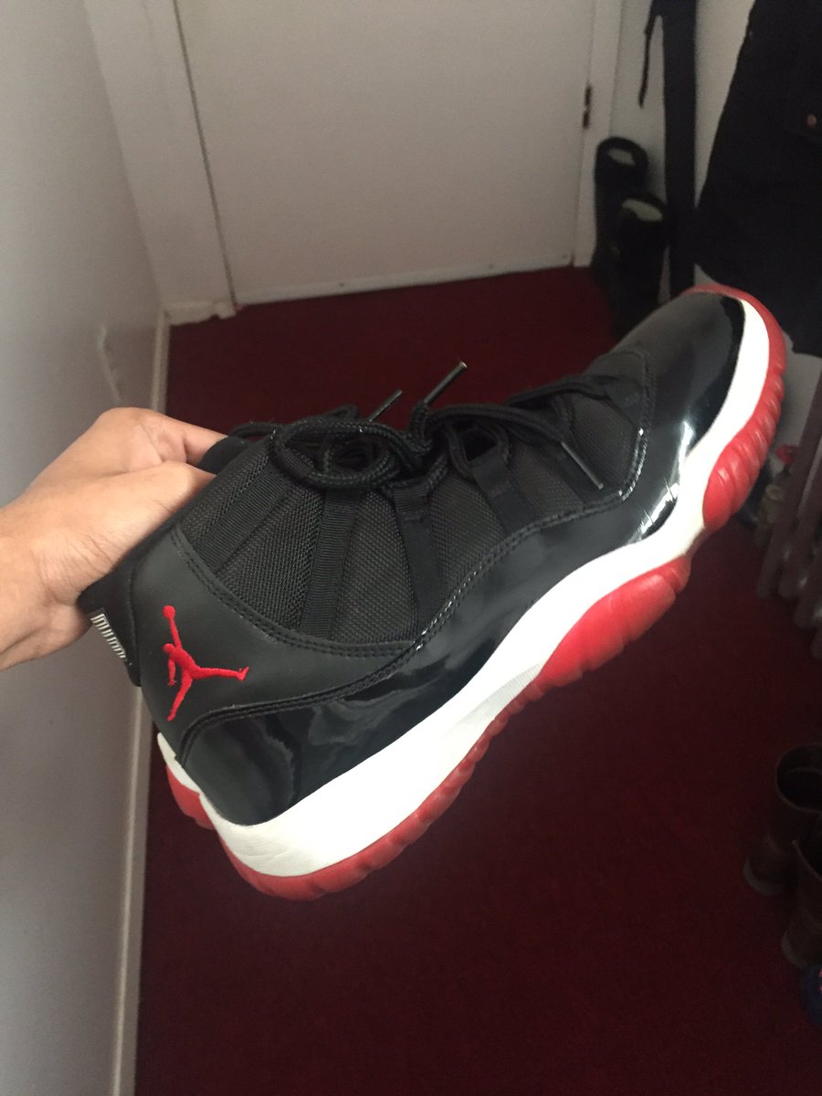 No box. Size 10 Bred 11s 9/10 condition
$100+fees+ship goes out today. Random RT gets $10 once sold.
