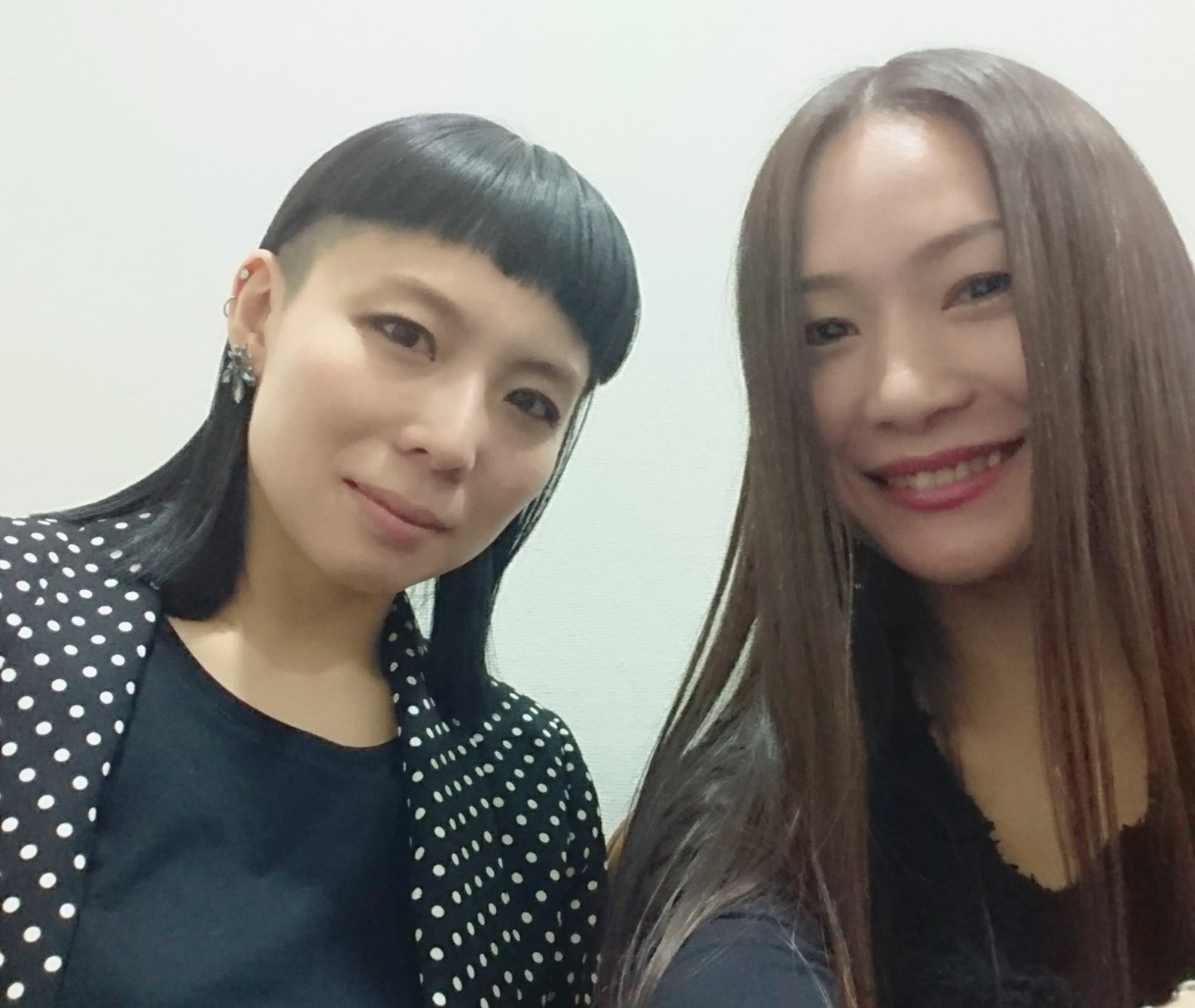 髙田有紀子 בטוויטר 私いつも1人でのアーティストサポートが多いのだけど 生pf E Bass 三好春奈さん これは斬新 合わせたらとても素晴らしい フリーとか会社とかどこの仕事だろうが関係なく積み重ねが全て自分の指針になるから 相変わらずやれる事やるのをやめ 髙田有紀子 בטוויטר 私いつも1人でのアーティストサポートが多いのだけど 生pf E Bass 三好春奈さん これは斬新 合わせたらとても素晴らしい フリーとか会社とかどこの仕事だろうが関係なく積み重ねが全て自分の指針になるから 相変わらずやれる事やるのをやめ