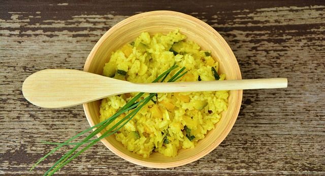 LeavesPureFood's tweet photo. Psst! Want to eat more #lentils but unsure how to start? Next time you're making a #risotto, just leave out the rice and use lentils instead https://t.co/hAeGOfKDIR