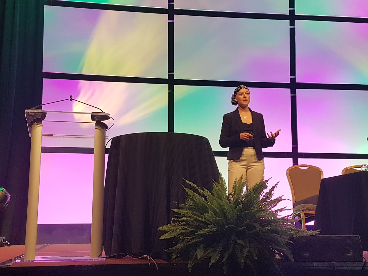 WillemLooijaard's tweet photo. @danni_dietitian giving an excellent lecture about Personalised Nutrition at #CNW17, #onesizedoesnotfitall. @ASPENWEB https://t.co/u9Kcg61CC6