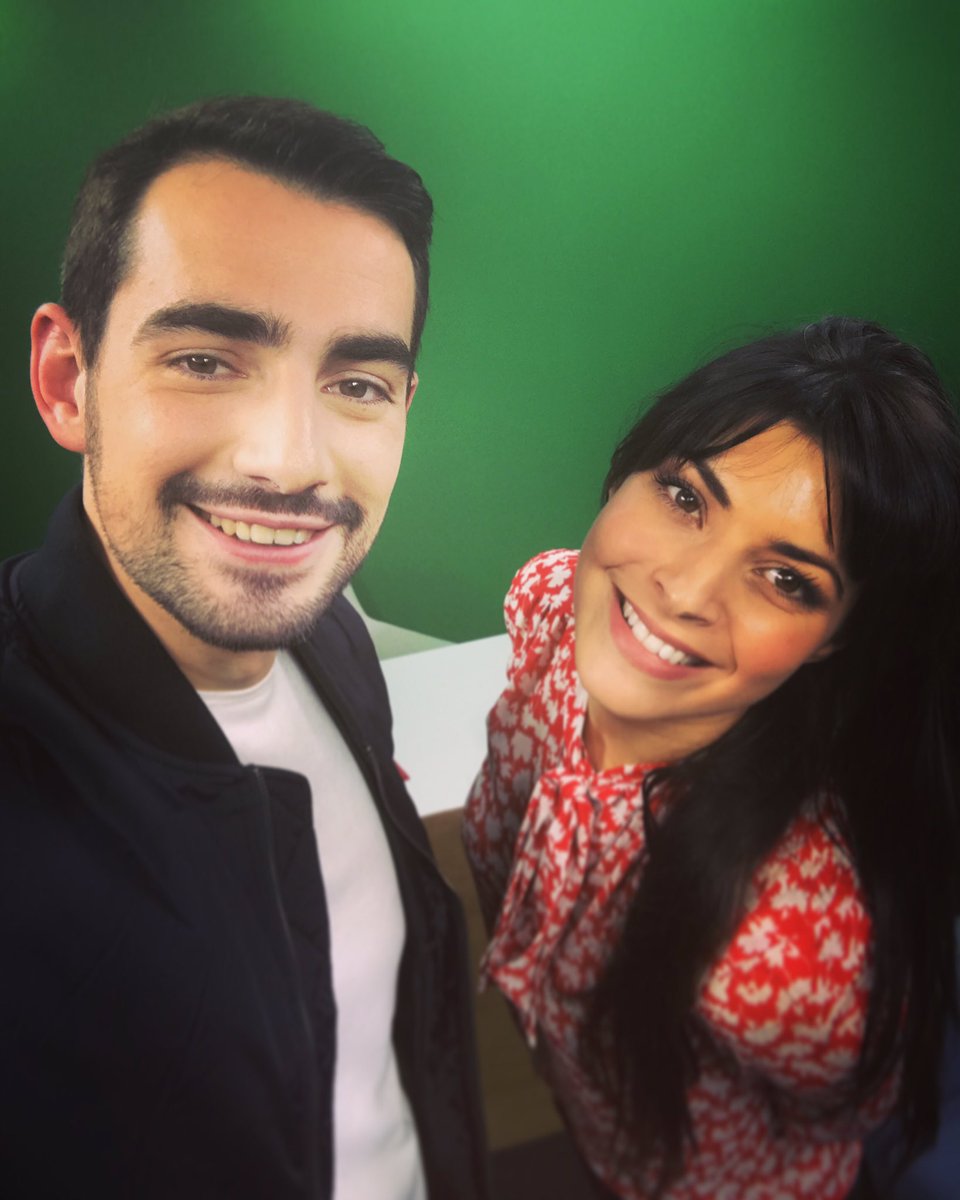 SebastienErson's tweet photo. Merci à @CandicePascal et à la team #candiflow pour ce live 😃😃 #DALS #DALSTournee cc @florentmotheoff https://t.co/S3oTDAgvIn