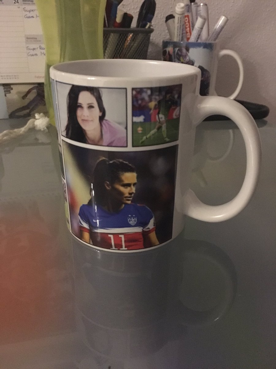 VSpatt's tweet photo. I guess that are the best birthday gifts ever 🤔 @alikrieger 
#alikrieger #best https://t.co/vVW7bPSsnm