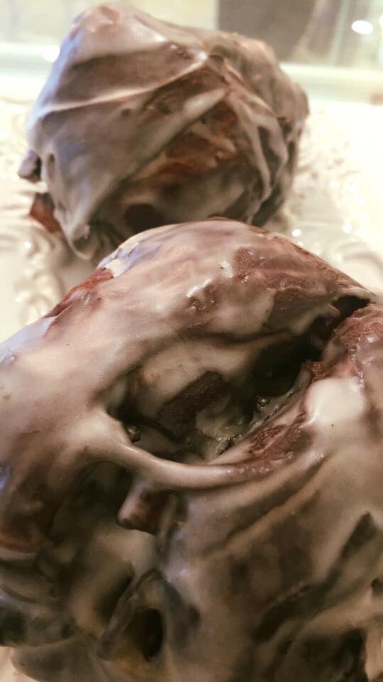 Gearing up for another fantastic week of freshly baked, delicious treats and lunches!! They're flipping massive #frittersaurus #getdtl