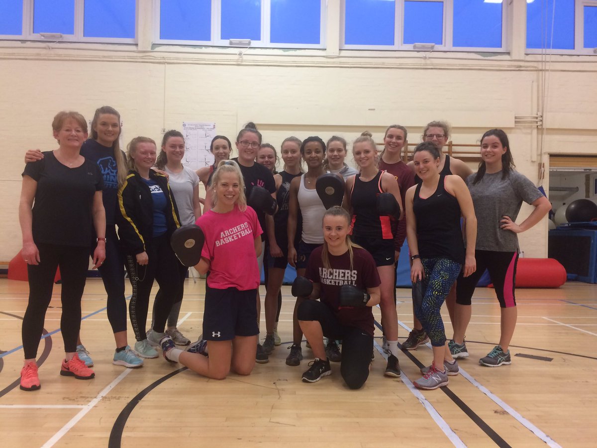 StefCollins6's tweet photo. The @ArchersBasket BUCS 1 Women take part in 2nites @CMet_Fitness boxercise class w/ @StephNeave #Final8s #LetsGoArchers @CardiffMetCSS https://t.co/gACNpiJQnY