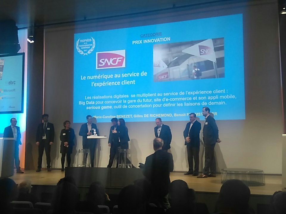 SQLI_FR's tweet photo. Ce soir SNCF reçoit le trophée de la transformation numérique avec en partenaire SQLI #trophéesNT17 #SNCFreseau https://t.co/cqzh8xBL6O
