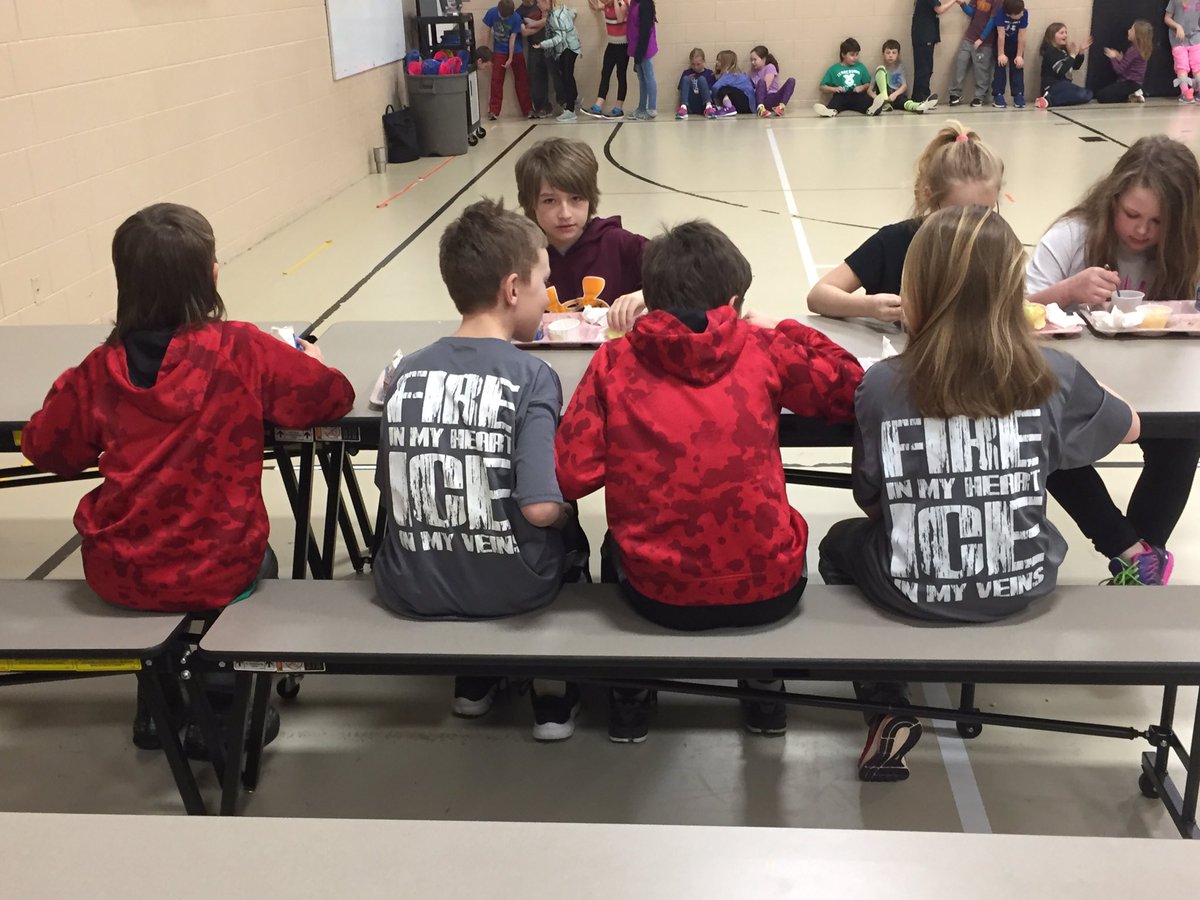 ChrisBjerklie's tweet image. Patterns everywhere... #mathcurse